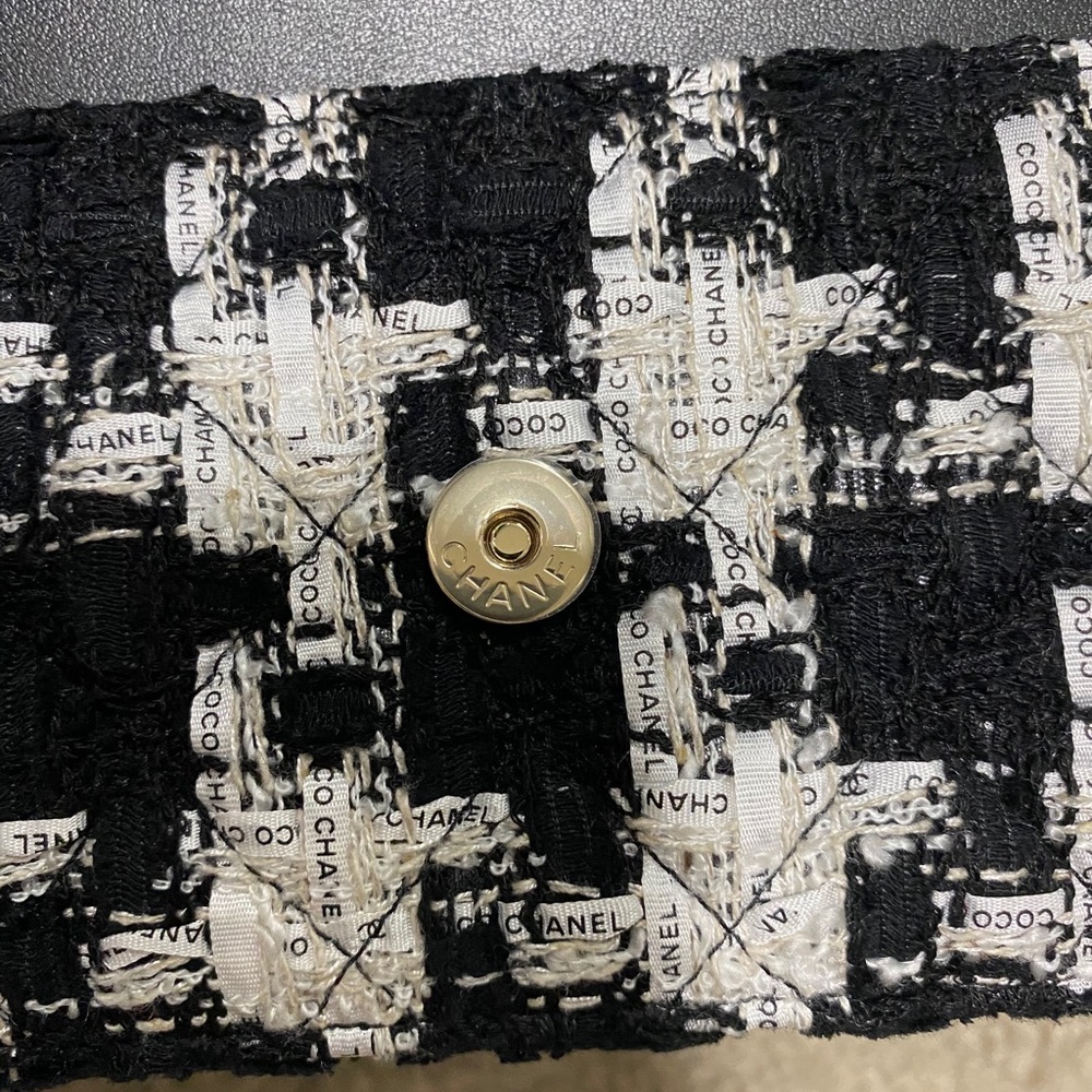 Chanel Tweed Houndstooth Ribbon Woc - Picture 11 of 14